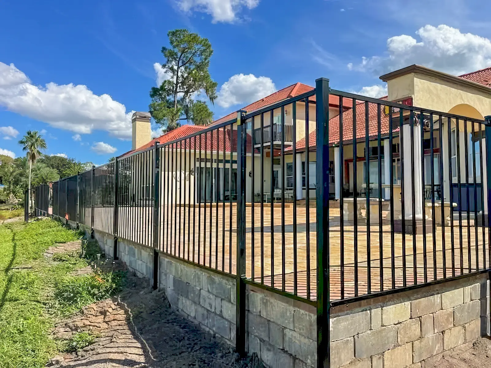 Aluminum_fence